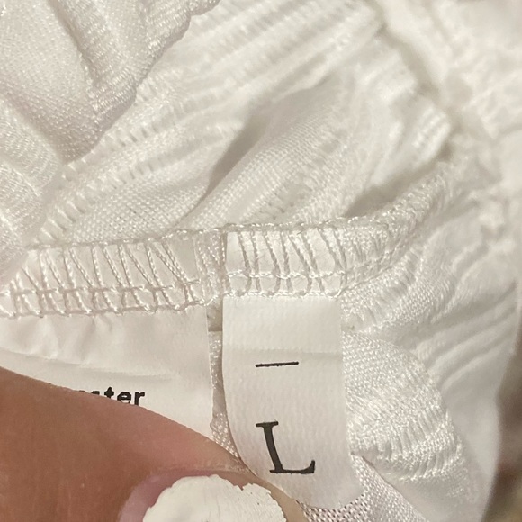 SHEIN textured white tank top - Picture 5 of 5